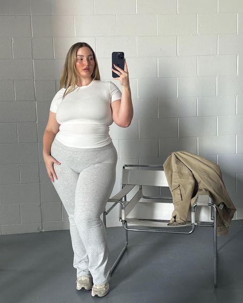 Riley Hemson on Instagram: “Cool girls wear the new @adanola layers collection AD” Lounge Outfits, Everyday Uniform, Instagram Cool, Big Girl Fashion, Blonde Women, Curvy Girl Outfits, Blonde Beauty, Girls Wear, Blonde Girl