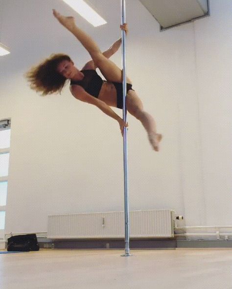 art dancing pole #gif from #giphy Pole Shapes, Intermediate Pole, Dancing Pole, Pole Inspiration, Pole Dance Studio, Sports Gif, Pole Dancing Videos, Art Dancing, Acro Dance