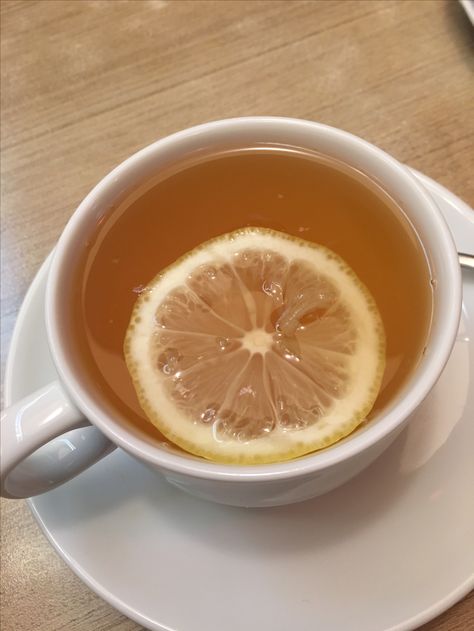 Tea With Honey Aesthetic, Honey Lemon Tea Aesthetic, Honey Lemon Aesthetic, Lemon Tea Aesthetic, Morning Tea Aesthetic, Hot Tea Aesthetic, Bebidas Aesthetic, Honey And Lemon Drink, Honey Aesthetic