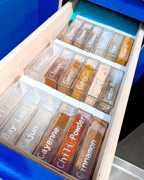 9 cool ways to organize spices, according to experts | Real Homes Oil And Spice Storage, Small Spice Jars, Unique Spice Storage, Herb And Spice Storage Ideas, Ways To Organize Spices, How To Store Spices, Rv Spice Storage Ideas, Spice Containers Ideas, Spices Storage Ideas