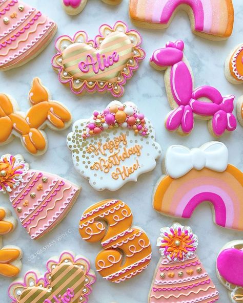 Orange Birthday, Orange Cookies, Rest Up, Rainbow Cookies, Easy Sugar Cookies, Cookies For Kids, Animal Cookies, Colour Orange, Dessert Decoration