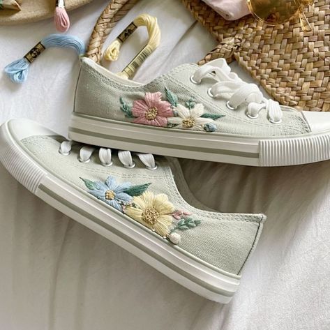 Embroided Shoes, Summer Blush, Bedazzled Shoes, Shoe Refashion, Embroidered Apparel, Embroidery Workshop, Hand Embroidery Patterns Free, Custom Shoes Diy, Diy Embroidery Designs