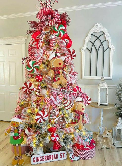 Ginger Bread Christmas Trees, Dollar Tree Solar Chandelier, Gingerbread Grinch, Ginger Bread Christmas Tree, Candyland Tree, Gingerbread Wreaths, Living Room Christmas Tree, Room Christmas Tree, Solar Chandelier