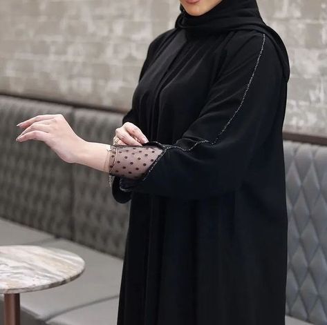 Abaya Designs 2023, Black Abaya Designs, Abaya Fashion Dubai, Hijabista Fashion, Black Abaya, Like Share Subscribe, Bead Embroidery Patterns, Abaya Designs, Muslim Fashion Outfits