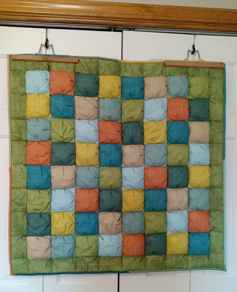 Making a Bubble Quilt? READ THIS FIRST! | My Quilting Space Puff Quilts, Biscuit Quilt, Bubble Quilt, Puff Quilt, Andover Fabrics, Fall Projects, How To Finish A Quilt, Captain Hook, Room Doors