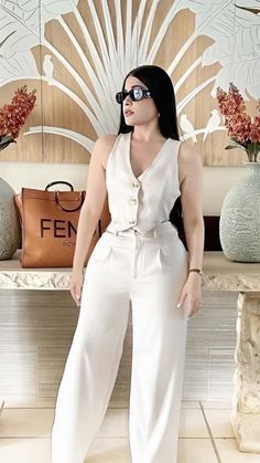 Smart Attire, White Outfits For Women, Job Clothes, Winter Fashion Outfits Casual, Stylish Work Attire, Vide Dressing, Elegant Attire, Effortlessly Chic Outfits, Looks Party