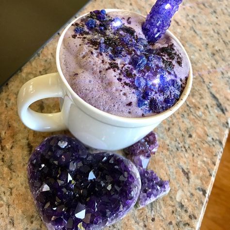 The Magical Recipe ~ Amethyst Latte Crystal Elixir Recipes, Magical Cafe, Crystal Food, Magical Drinks, Crystal Kitchen, Magical Food, Magic Food, Crystal Elixir, Kitchen Witch Recipes