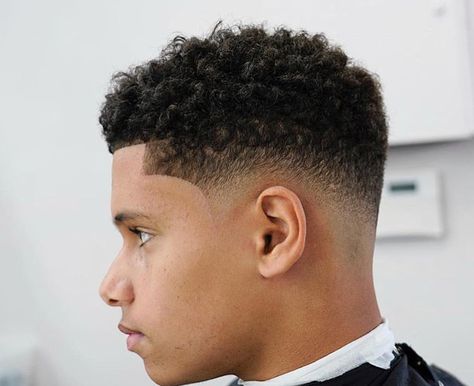 Mixed Guy Haircut, Black Guys Haircut, Men's Curly Haircut, Drop Fade Haircut Black Men, Curly Haircuts Men, Men’s Hairstyles, Haircut For Men Fade, Tapered Haircut Black, Black Fade Haircut