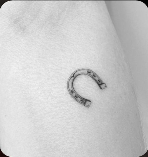 Small Horse Shoe Tattoos, Horse Tattoo Small Simple, Horshoe Tatoos, Tiny Horseshoe Tattoo, Horse Shoes Tattoo, Horse Tattoo Ideas Small Simple, Dainty Horseshoe Tattoo, Tiny Horse Tattoo, Horseshoe Tattoo Small