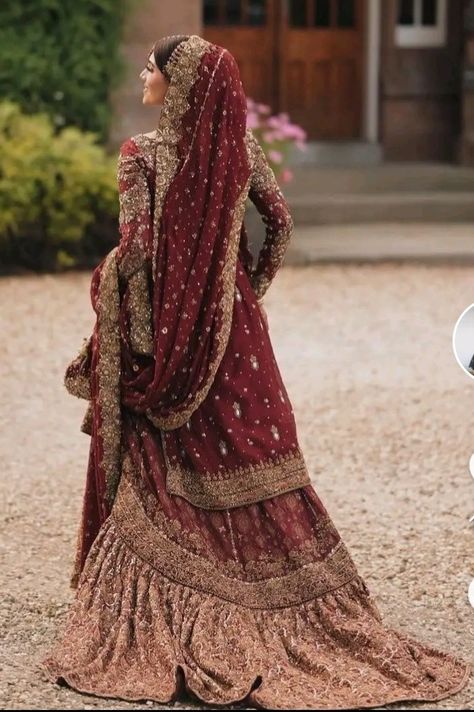 Desi Bride Red, Wedding Dresses Pakistani, Pakistani Bridal Dress, Bride Photos Poses, Nikah Dress, Red Bridal Dress, Bride Dress Simple, Desi Wedding Dresses, Chic Boots