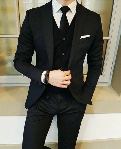 Men Suits Black, Men Suits Blue, Beach Wedding Suits, Suit Prom, Modern Fit Suit, The Suits, Black And White Suit, Black Suit Men, Dinner Suit