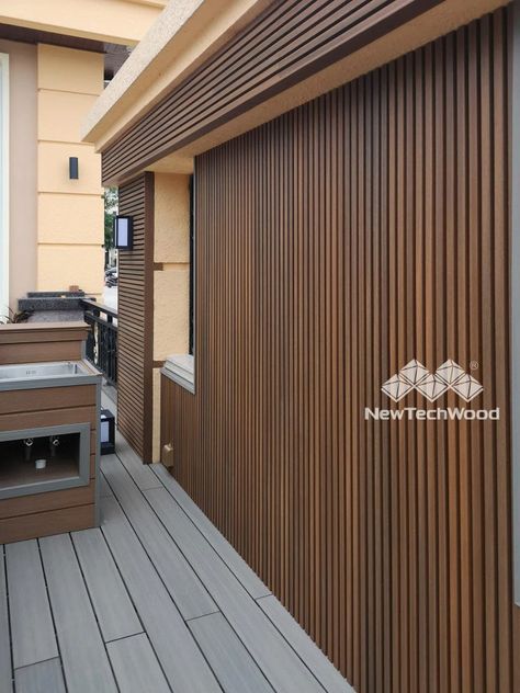 Top 8 Exterior Wall Cladding Ideas | newtechwood Composite Wood Siding, Wood Cladding Exterior, Adu Ideas, Cladding Wall, Wall Cladding Designs, Composite Siding, Siding Ideas, Composite Cladding, Exterior Wall Cladding