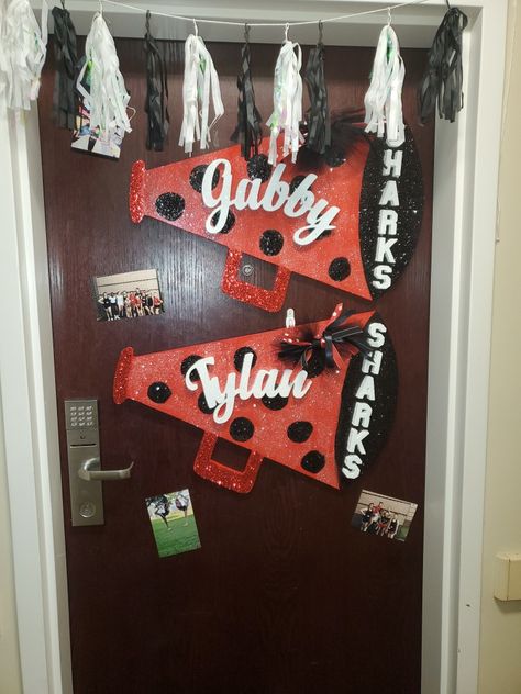 Cheer Competition Door Decorations, Uca Camp Door Decorations, Cheer Camp Room Decorations, Spirit Door Decorations, Dance Door Decorations, Cheer Nationals Door Decorations, Cheer Camp Decorations, Cheer Door Signs, Cheer Camp Door Signs