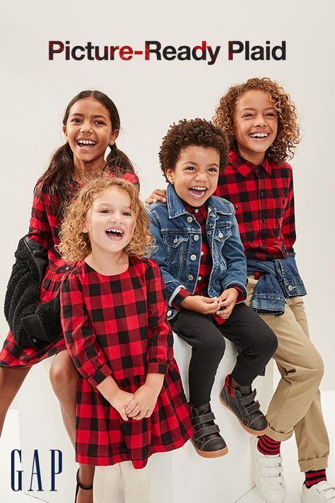 Plaid Family Pictures Outfits, Family Christmas Photo Outfits, Christmas Photo Outfits, Outfits For Family Pictures, Christmas Photos Outfits, Best Clothing Brands, Baby Fall, Great Outfits, Family Holiday Photos