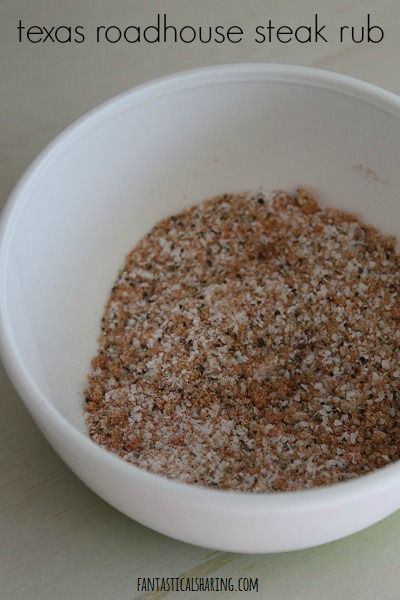 Texas Roadhouse Steak Rub #recipe #seasoning #copycat #steak #texassteakhouse What To Season Steak With, Texas Roadhouse Sirloin Steak, Copycat Texas Roadhouse Steak Rub, Steak Spice Rub, Best Steak Rub Recipe, Tri Tip Seasoning Rub, Texas Roadhouse Steak Seasoning Recipe, Texas Roadhouse Seasoning, Dry Rub Steak Seasoning