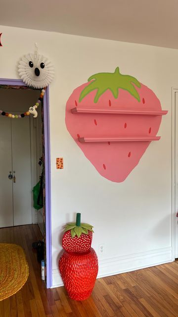 Funky Home Office Desk, House Decor Pastel, Strawberry Bedroom Ideas, Strawberry Living Room, Trial Room Design, Room Wall Painting Ideas Creative, Strawberry Theme Bedroom, Fruit Room Decor, Strawberry Bedroom Aesthetic