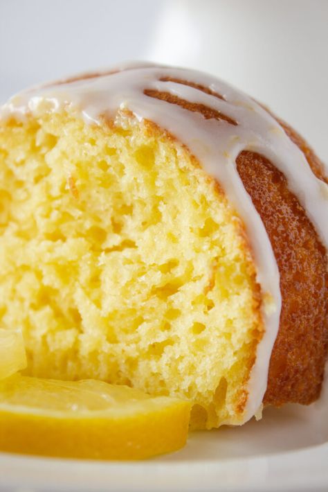 5 Flavor Pound Cake, Five Flavor Pound Cake, Cream Cheese Bundt Cake, Lemon Bundt Cake Recipe, Lemon Cake Easy, Lemon Pound Cake Recipe, Cake Frosting Recipe, Lemon Bundt Cake, Cake Simple