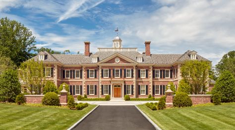 New England Estate, Georgian Style House, Georgian House Plans, Georgian Estate, Georgian Design, Houses Mansions, Georgian Style Homes, Colonial Mansion, Georgian Mansion