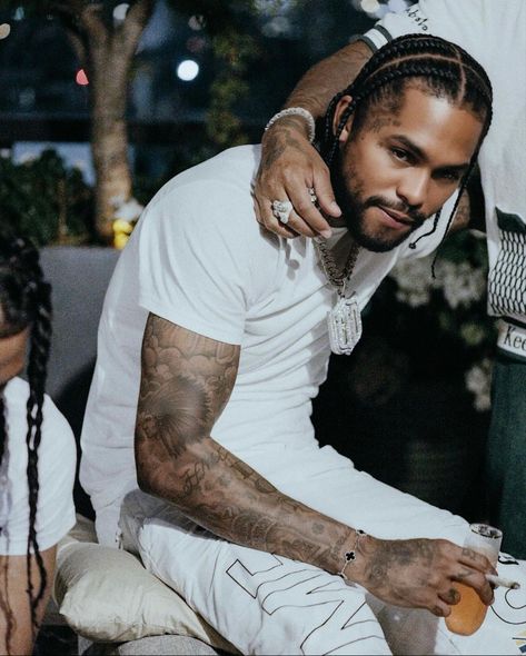 Dave East Aesthetic, Brooke Valentine, David East, Cartoon Rappers, Nike Slippers, Dave East, Rapper Outfits, Black Men Street Fashion, Men Street Fashion