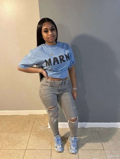 Black Shirt Outfit Black Women, Outfits Layout, Flick Ideas, Bad And Boujee Outfits, Highschool Outfits, Birthday Outfit For Women, Camouflage T Shirts, Summer Outfits Black, Fly Outfit