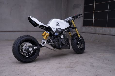 Honda Grom – Composimo | MAD - RocketGarage - Cafe Racer Magazine Honda Grom Custom, Honda Msx 125, Custom Motorcycles Bobber, Flat Track Motorcycle, Мотоциклы Cafe Racers, Honda Grom, Motorbike Design, Drag Bike, Bike Exif