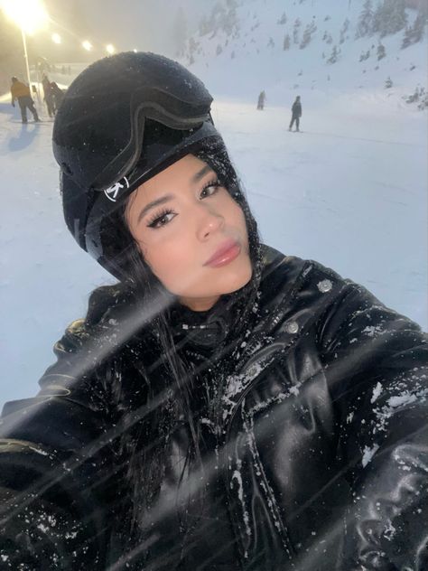 Ski Selfie, Sk Ii, New Photo Download, Alternative Hair, Skiing, Vision Board, Hair, Quick Saves