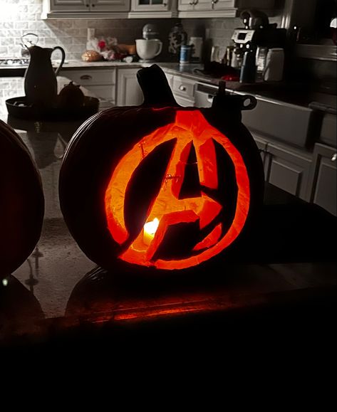 #avengers #pumpkin #pumpkincarvingideas #halloween #marvel #marvelavengers Marvel Pumpkin Ideas, Avenger Pumpkin Carving, Easy Pumpkin Designs Carving, Easy Harry Potter Pumpkin Carving Ideas, Pumpkin Carving Ideas Movies, Pumpkin Painting Ideas Marvel, Pumpkin Carving Ideas Stranger Things, Percy Jackson Pumpkin Carving, Pumpkin Carving Marvel