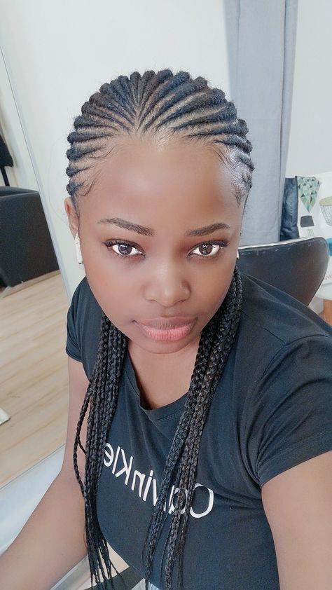 Simple Conrows Lines And Braids, Line Braids African Hairstyles, Cornrow Low Bun, Ghanian Braids, Small Cornrows Braids For Black Women, Straight Up Cornrows Black Women, Freehand Cornrows, Lines Hairstyles African, Freehand Hairstyle For Black Women