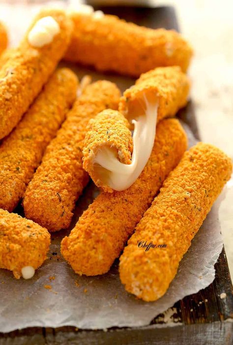 Cheese Sticks In Air Fryer, Air Fryer Steak Fajitas, Frozen Mozzarella Sticks, Blue Cheese Dipping Sauce, Easy Beef Recipes, Easy Taco Salad Recipe, Buffalo Chicken Bites, Easy Baked Ziti, Mozzarella Cheese Sticks