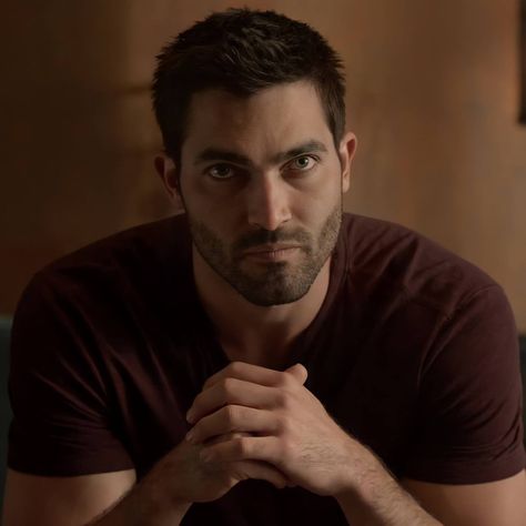 Teen Wolf Derek Hale, Victoria Prince, Im A Lady, Teen Wolf Cast, Derek Hale, Tyler Hoechlin, Miraculous Ladybug Movie, Wolf Girl, Hottest Guy Ever