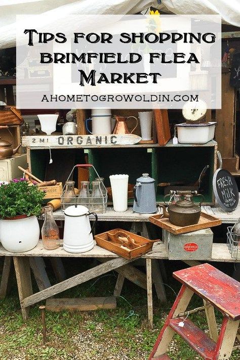 Great information and tips for anyone planning to visit the Brimfield Flea Market. You'll want to read this before you shop! Brimfield Flea Market, Antiques Road Trip, Diy Craft Home Decor, Thrifting Tips, Vintage Flea Market, Refinishing Furniture Diy, Flea Market Decorating, Thrift Store Furniture, Flea Market Flip