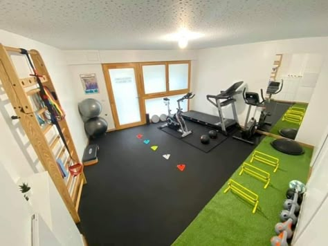 Rehab Gym Design, Physiotherapy Room, Crossfit Garage Gym, Dream Home Gym, Gym Design Interior, Small Home Gym, Workout Room Home, Physiotherapy Clinic, Diy Home Gym