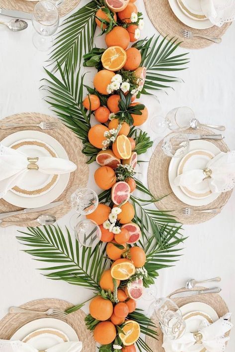 Orange Centerpieces, Baby Shower Fruit, Citrus Baby, Fruit Centerpieces, Fruit Wedding, Citrus Wedding, Orange Baby Shower, Tafel Decor, Orange Party