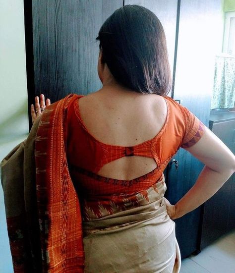 15+ Latest Blouse Designs Backside With Images 2022 - Trabeauli Boat Neck Blouse Design, Cotton Blouse Design, Blouse Designs Catalogue, Saree Blouse Neck Designs, Backless Blouse Designs, New Saree Blouse Designs, Blouse Back Neck Designs, Blouse Design Images, New Blouse Designs