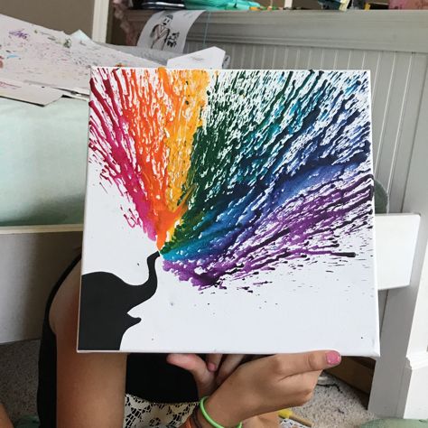 Color Blowing Art, Crayon Blow Dryer Art, Rainbow Crayon Art, Blow Painting Ideas, Blow Painting With Straws Ideas, Straw Blow Painting, Blowing Paint Art, Blow Art Painting, Straw Blowing Art