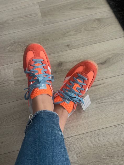 Adidas Gazelle Orange, Shoe Inspo, Adidas Gazelle, Adidas Sneakers, Work Outfit, Adidas, Casual Outfits, Outfit Inspo, Orange