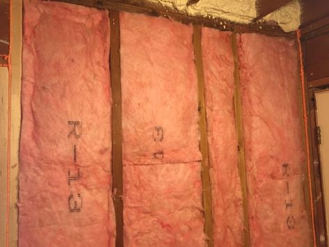 Is Compressed Fiberglass Insulation Really So Bad? - Energy Vanguard Interior Wall Insulation, Basement Insulation, Diy Insulation, Installing Insulation, Blown In Insulation, Fluffy Things, Spray Insulation, Fiberglass Insulation, Attic Insulation