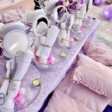 Luxury Slumber Party, Spa Sleepover Party Ideas, Birthday Slumber Party Ideas For Adults, Slumber Party Birthday Cake, Spa Slumber Party Ideas, Slumber Birthday Party Ideas, Sleepover Set Up Ideas Slumber Parties, Sleepover Ideas Girls, Princess Sleepover Party