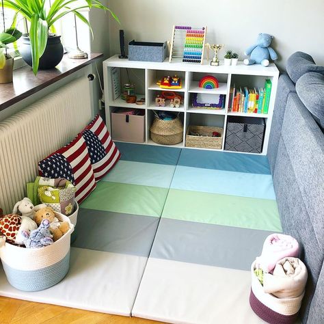 Small Living Room Ideas With Play Area, Play Corner Organization, Playroom In Small Living Room, Small Sensory Playroom, Mini Playroom Ideas, Small Play Space Ideas, Living Room Corner Play Area, Kids Play Area In Living Room Small Spaces, Play Area Small Space Living Rooms