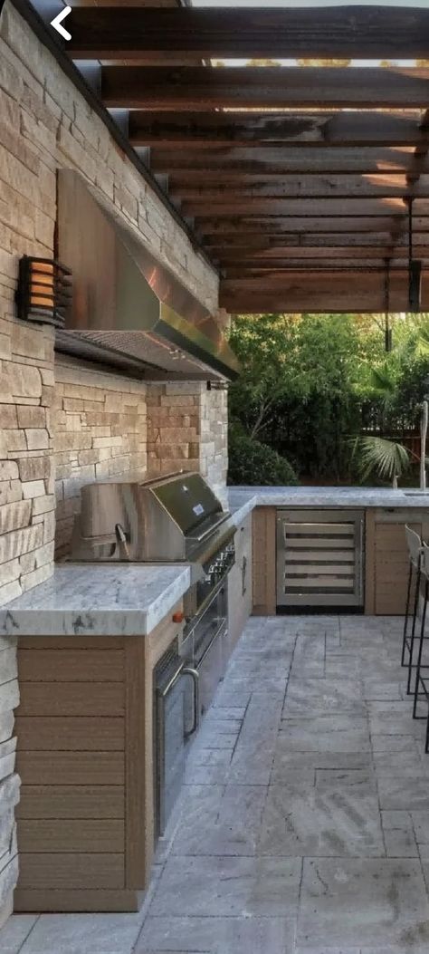 Small Outdoor Kitchens, Outdoor Kitchen Bars, Outdoor Kitchen Ideas, Backyard Kitchen, Outdoor Kitchen Patio, Diy Outdoor Kitchen, Bbq Area, Outdoor Light Fixtures, Outdoor Patio Decor