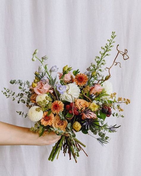 Wedding Bouquet Wild Flowers Rustic, Elegant Wildflower Bouquet, Wild Wedding Bouquet Summer, Wildflower Greenery Bouquet, Sunset Inspired Wedding Flowers, Wild Flowers And Roses Bouquet, Natural Wildflower Bouquet, Bouquet Wedding Wildflower, Pnw Wedding Flowers