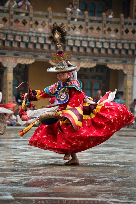 festival dancer, bhutan | traditional dance Mascarade Costume, Human Anatomy Drawing, Asian Inspiration, Figure Reference, Anatomy Poses, Traditional Dance, Buddhist Monk, Scene Design, Cultural Diversity