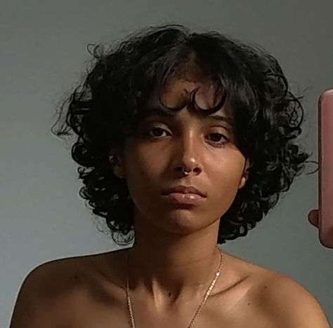 20 HAIRSTYLE IDEAS FOR SHORT HAIR FOR BLACK WOMEN - julsweek Thai Short Hair, Short Hair Dark Skin, Curly Short Wolf Cut, Short Dark Curly Hair, 80s Afro, Androgynous Face, Short Hair For Black Women, Poc Face Claims, Poc Faceclaims