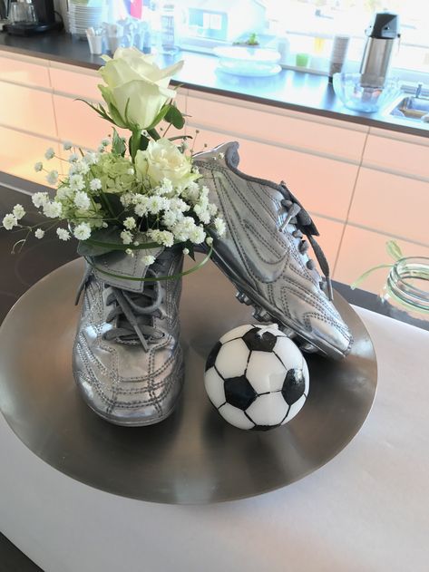 Soccer Banquet Centerpieces High Schools, Soccer Theme Centerpieces, Soccer Centerpieces Banquet, Soccer Graduation Party Ideas, Soccer Centerpiece Ideas, Soccer Banquet Ideas, Soccer Banquet Centerpieces, Soccer Centerpieces, Soccer Wedding