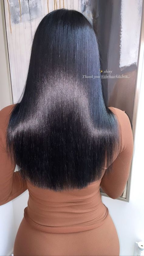 Healthy Black Hair, Pressed Natural Hair, Silk Press Natural Hair, Stunning Hairstyles, Pelo Afro, Dyed Natural Hair, Flat Iron Hair Styles, Silk Press, Relaxed Hair