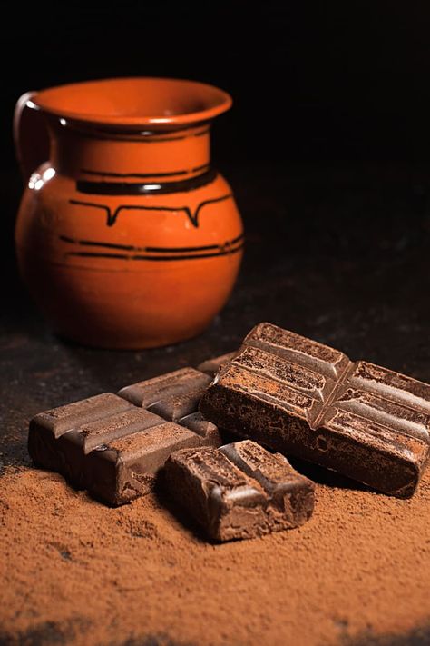 Be sure to put Mexican chocolate on your list of things to bring back from Mexico! Aztec Chocolate, Artisanal Chocolate, Mexican Side, Mexican Food Dishes, European Chocolate, Organic Coffee Beans, Mexican Side Dishes, Best Souvenirs, Mexican Gifts