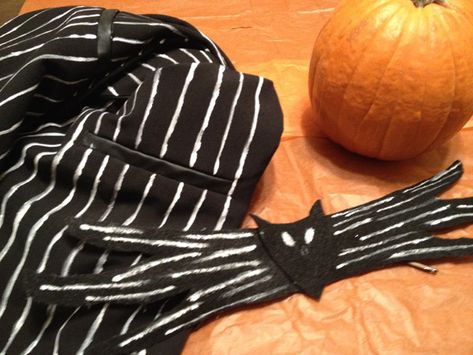 Jack Skellington Diy Costume, Diy Jack Skellington Costume Women, Jack Skellington Costume Female Diy, Nightmare Before Christmas Diy Costume, Jack Skellington Costume Diy, Jack Skellington Costume Female, Sally Skellington Costume, Female Jack Skellington, Extreme Cosplay