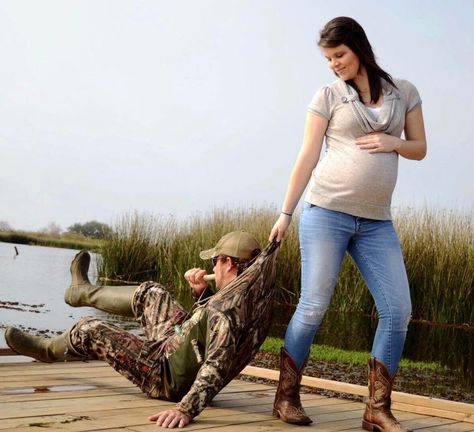 Hunting Baby Announcement, Hunting Pregnancy Announcement, Country Maternity Photography, Country Maternity Photos, First Pregnancy Announcements, Country Maternity, Western Photoshoot, Pregnancy Announcement Ideas, Family Photos With Baby