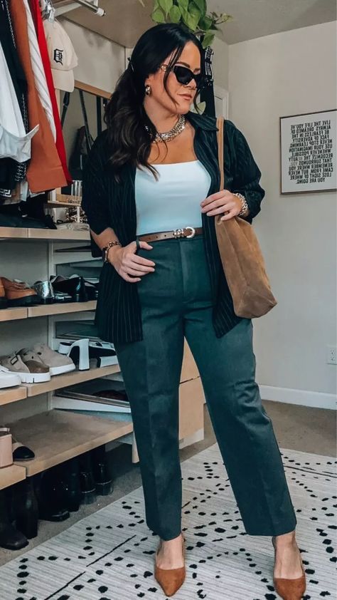 taryntruly's Workwear Collection on LTK Size 12 Office Outfits, Mid Size Business Outfits, Plus Size Spring Work Outfits 2024, Curvy Smart Casual Outfit, Midsize Fashion Workwear, Plus Workwear, Size 14/16 Work Outfits, Corporate Baddie Outfits Spring, Midsized Business Casual