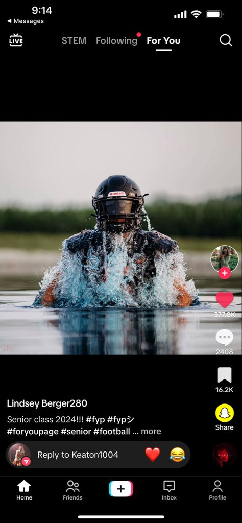 Water Football Pictures, Football Water Pictures, Senior Football Photography, Senior Pictures Water, Football Marketing, Cool Football Pictures, Football Senior Pictures, Graduation Pic Ideas, Football Poses